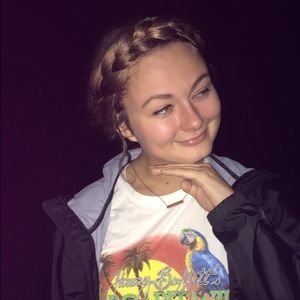 Meet your Posher, Carson