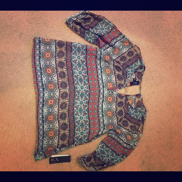 Brand New colorful blouse with slits in the sleeve