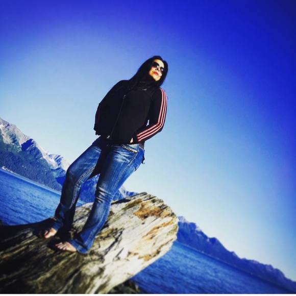 Meet your Posher, Kathy - Picture 1 of 1