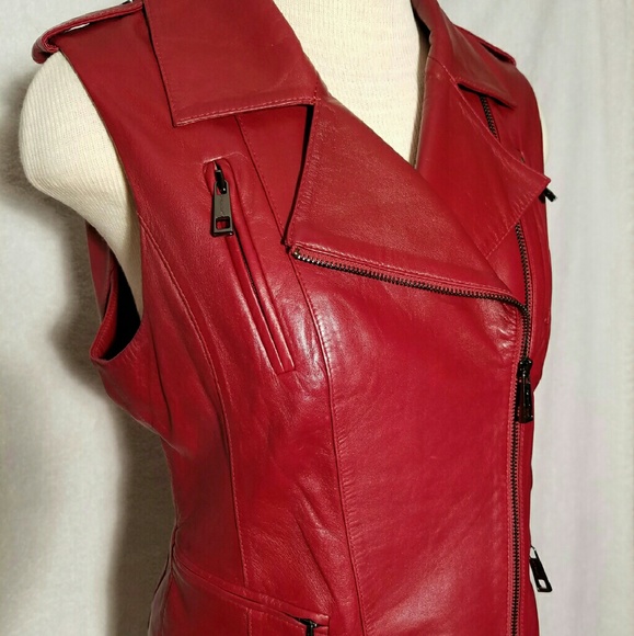Women's Vakko XS Cardinal Red Leather Vest - Picture 2 of 4
