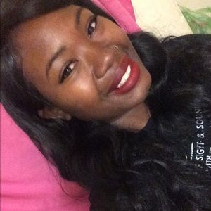 Meet your Posher, Charisma