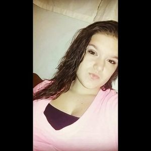 Meet your Posher, Lea