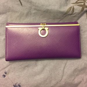 Ferragamo Gancio Clasph Continental Wallet