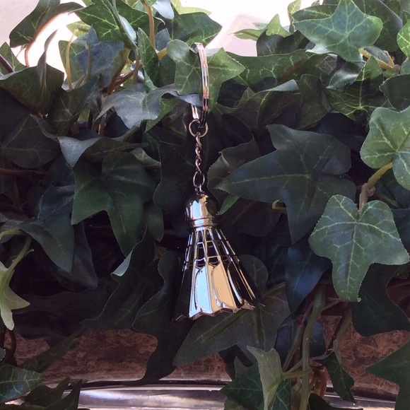 Badminton Shuttlecock Keyring - Picture 2 of 3