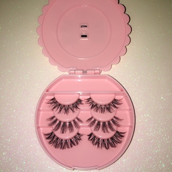 💯% Handmade beautiful eyelashes set