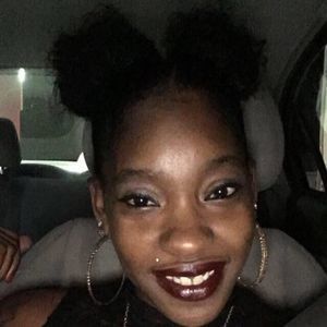 Meet your Posher, Ouida