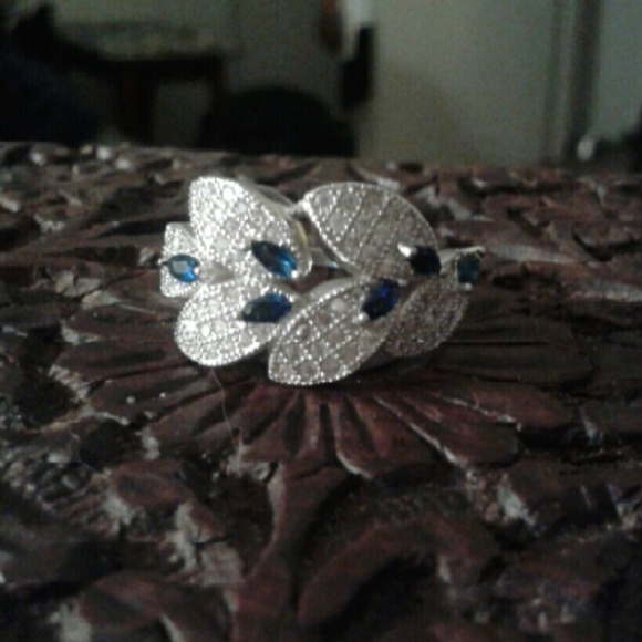 Genuine Blue/White Sapphire Solid 925S/14KWG - Picture 2 of 4