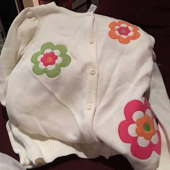 New kids sweater with out tag