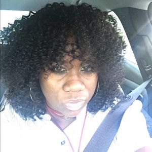 Meet your Posher, Angela