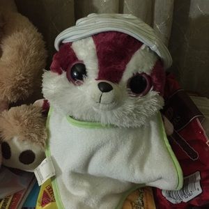 Meet your Posher, Evelyna