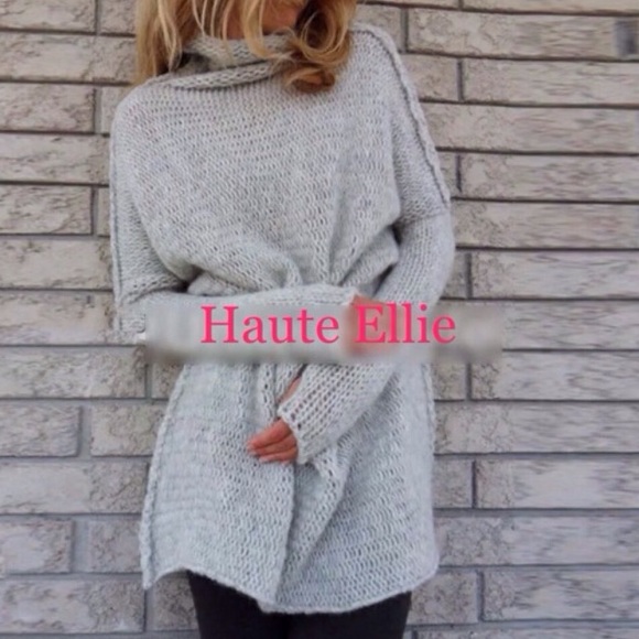 Light Gray Long Turtleneck Sweater - Picture 2 of 4