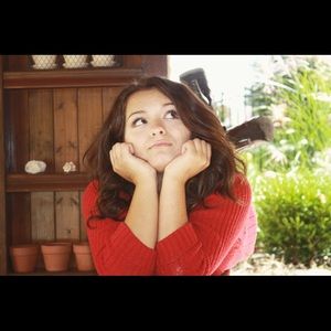 Meet your Posher, Maegan
