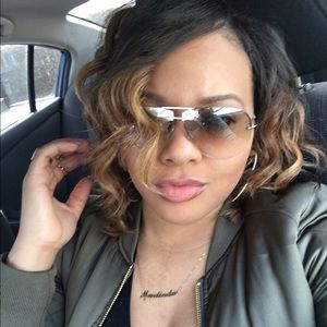 Meet your Posher, Marlinda