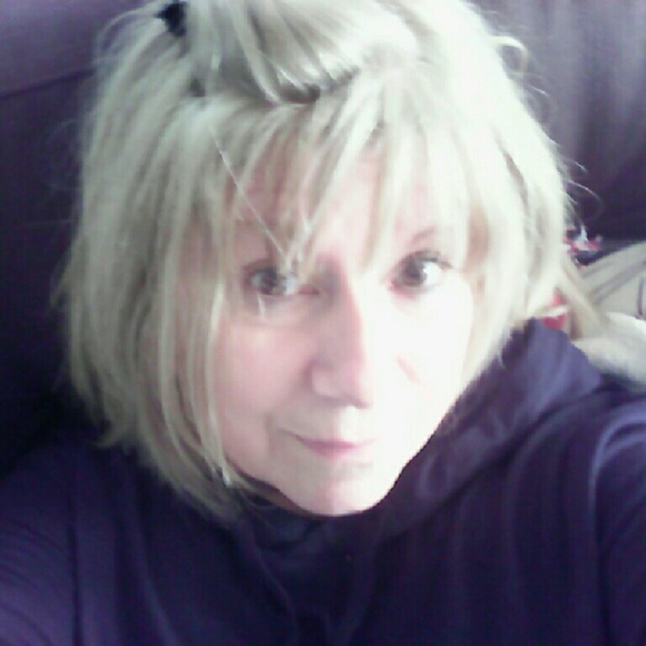 Meet your Posher, Linda - Picture 1 of 1