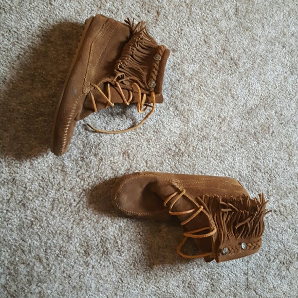 Minnetonka trapper boot