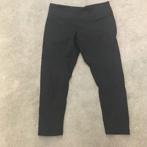 Zella live in crop leggings. Size medium black.