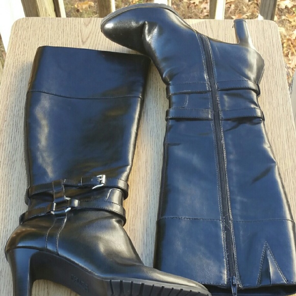 Chaps Fiameta Faux Leather Black Buckle Boots Heel