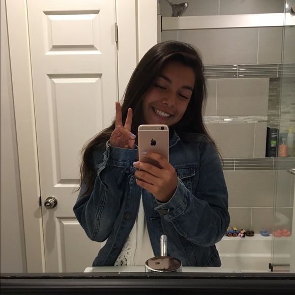 Meet your Posher, Jasmine