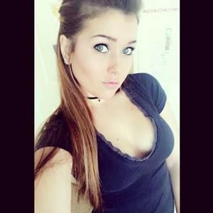 Meet your Posher, Leslie