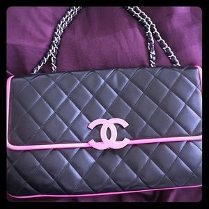 NWOT: Chanel Black and Hot Pink Maxi bag