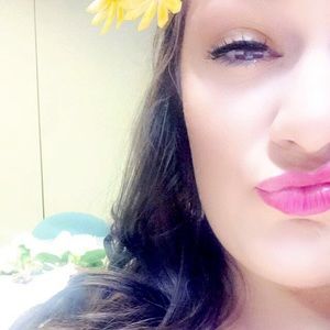 Meet your Posher, Courtney