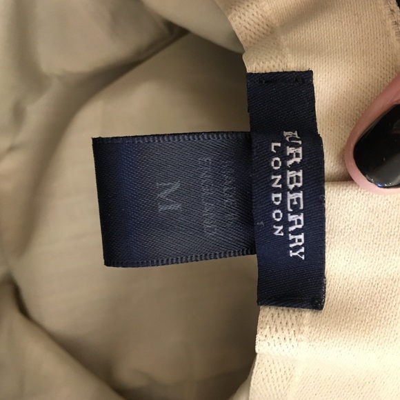 Burberry hat - Picture 2 of 3