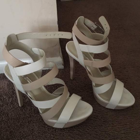 Bcbgeneration White & Nude Heels 8.5