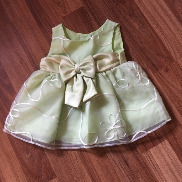 Adorable Infant Dress - Picture 1 of 4