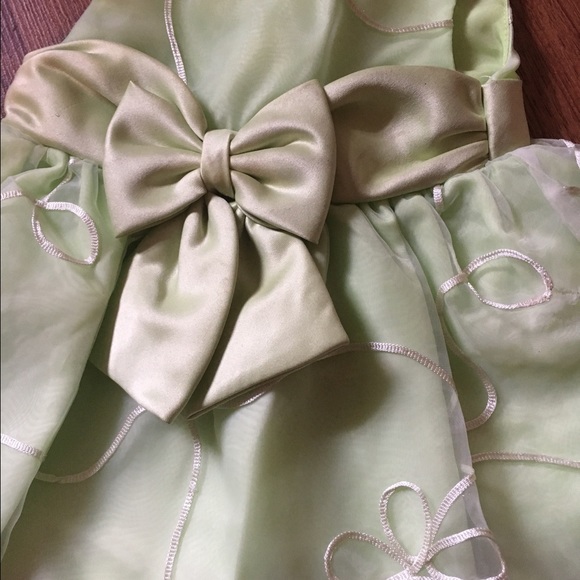 Adorable Infant Dress - Picture 4 of 4