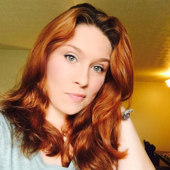 Meet your Posher, Larissa - Picture 1 of 1