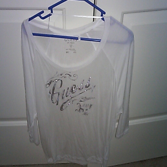Guess Knit Top for woman. Medium. White