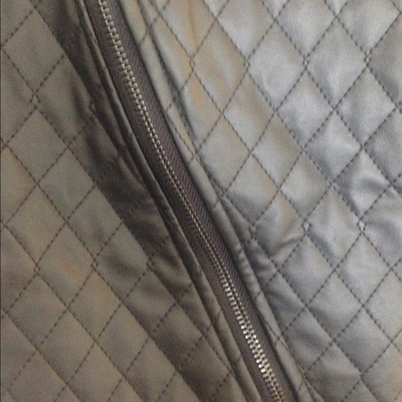 Faux leather Asymmetrical Moto black zip skirt - Picture 3 of 3