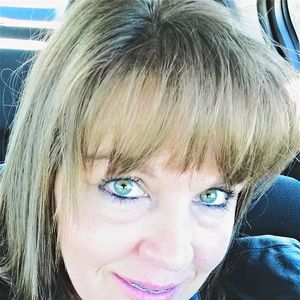 Meet your Posher, Redina