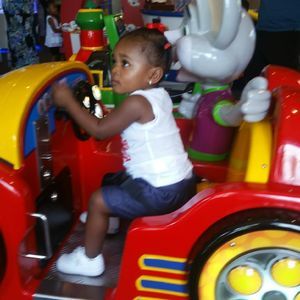 Meet your Posher, Traci