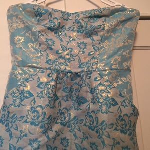 Party dress strapless with pockets