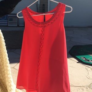 Sleeveless shirt