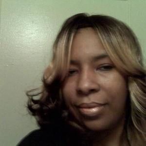 Meet your Posher, Ronique