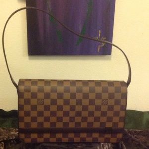 💁🏻✨LOUIS VUITTON✨💕