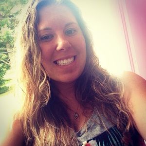 Meet your Posher, Joelle