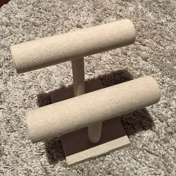 Accessories holder/stand