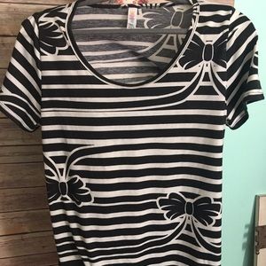 Lularoe bow classic tee "unicorn" medium