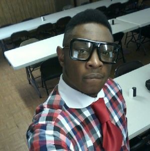 Meet your Posher, Thomas