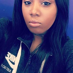 Meet your Posher, Simone