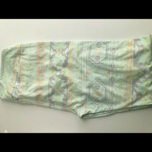 Lularoe Aztec tc leggings tall curvy