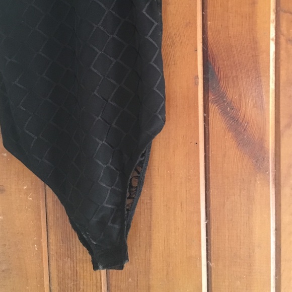 LA : HEARTS black bodysuit - Picture 2 of 4