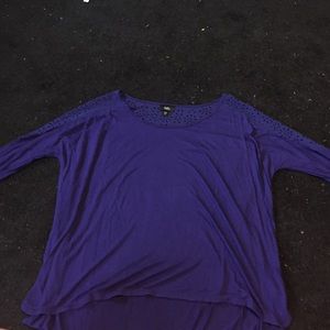 Long sleeve with flower cut outs
