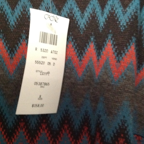 Cache dress - Picture 2 of 2