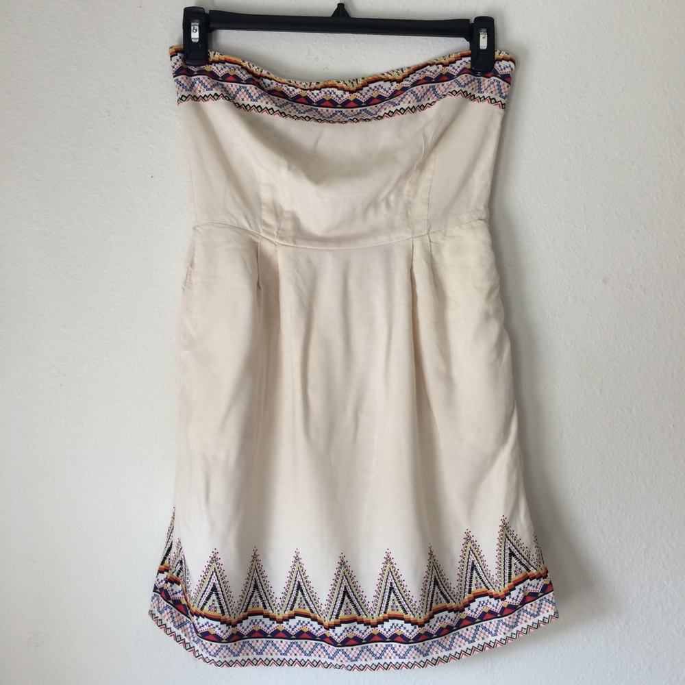 NWOT UO Strapless White Tribal Dress
