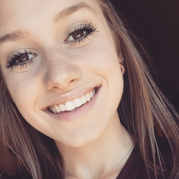 Meet your Posher, Jazmine