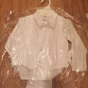 Toddler boys white suit- new with tags!